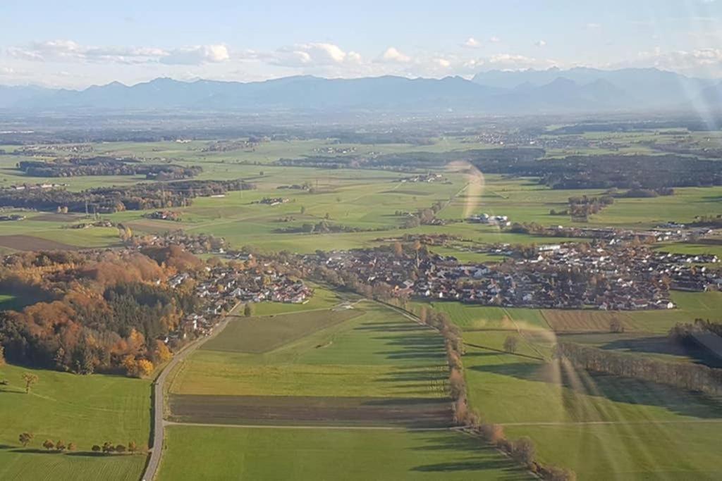 Kleine Gemuetliche Mansardenwohnung Im Suedosten Muenchens Apartment