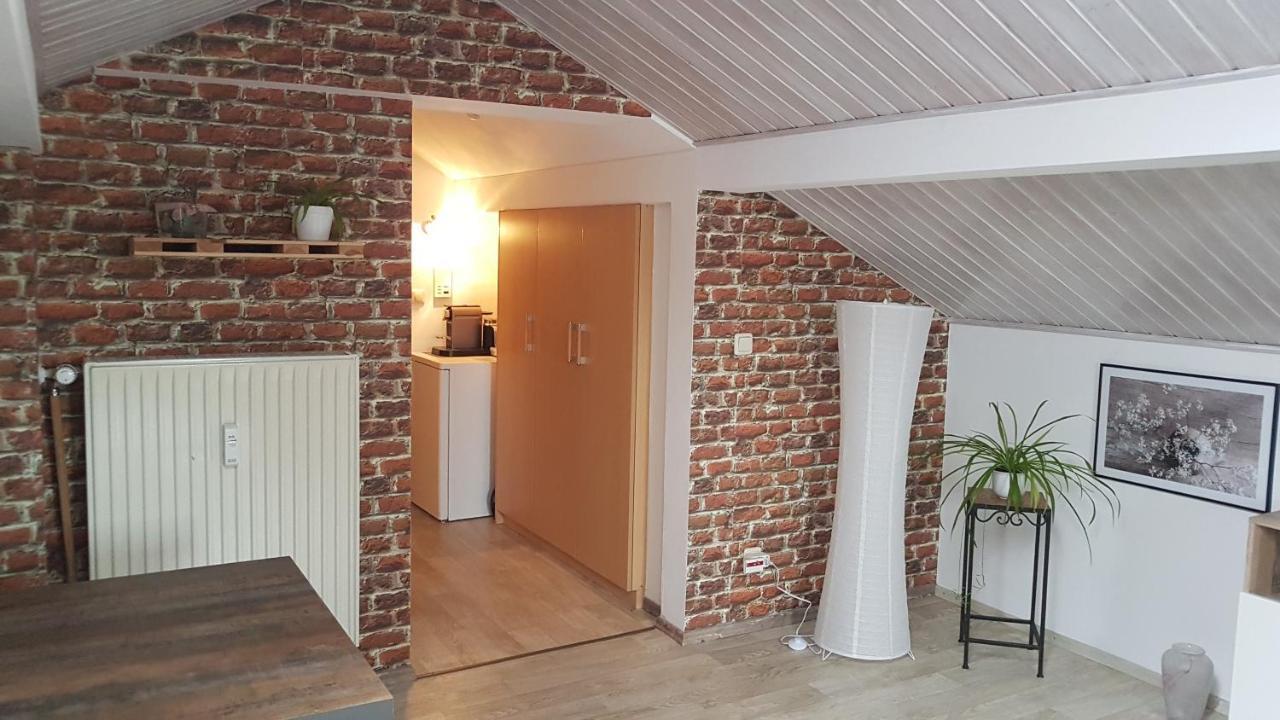 Kleine Gemuetliche Mansardenwohnung Im Suedosten Muenchens * Assling